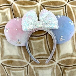 Small Shop Iridescent Minnie Ears